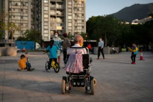 車いすでの外出を快適にするためにバリアフリー状況を確認